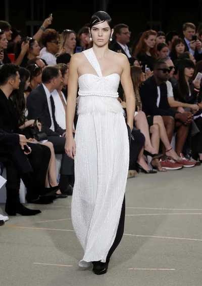 Look 64
